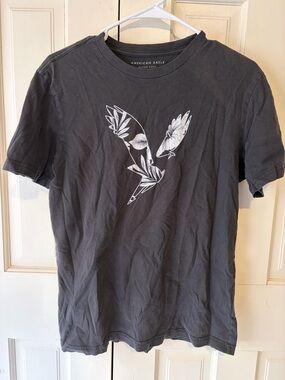 American Eagle Outfitters Men's T-Shirt